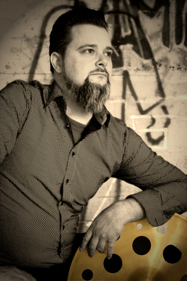 No I.Q. - Patrick Quadt